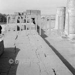 20-04-2007 Egypte.

[keywords]Black & White Image, Ruins, Pillars[/keywords]